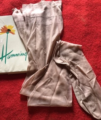 Medias vintage de nailon transparente con costuras para colibrí de los años 50 en caja 10 1/2 A Foto 1 de 4