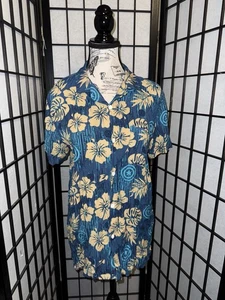 Marvel Comics Button Up Hawaiian Shirt Medium Captain America - Picture 1 of 5