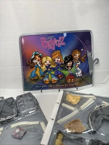 Vtg BRATZ Doll Zip Travel Bag Cases Lot Of 3 MATTEL  BOOTS ACCESSORIES CLOTHES - Picture 1 of 7