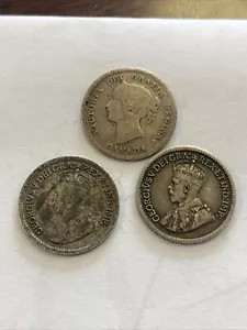 1900,1916 1919 (3) CANADA 5 CENTS SILVER COINS - Picture 1 of 2