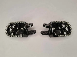 Left Right Footrest Foot Pegs Pedal for Honda CRF 1000 L Africa Twin 2016-2017 - Picture 1 of 11