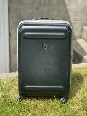 VICTORINOX Etherius Black Spinner Case Suitcase Luggage Carryon - Image 1 of 4