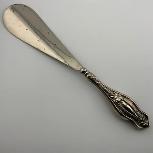 Shoehorn Sterling Repoussé Handle Flowers Vanity Dresser Decorative 8” - Picture 1 of 15