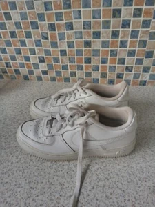 Zapatillas de deporte de cuero blancas vintage Nike Air para mujer talla 4 UK EUR 36,5 vintage - Imagen 1 de 6
