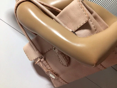 BOLSO LINDA GRANDE FENDI Selleria $3K / Etiqueta de plata de ley .925 Foto 1 de 4