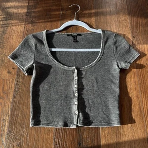 FOREVER 21 Ribbed Button-Front Crop Top Shirt Burnout Heather Gray Size Small - Picture 1 of 6