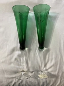 2 Lenox Holiday Gems Emerald Toasting Flutes Champagne Glasses 11" Etched Holly - Picture 1 of 3