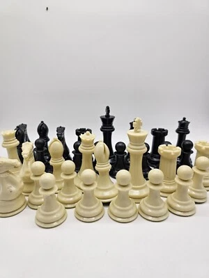 34 piezas piezas de ajedrez solo piezas de ajedrez sin tablero Foto 1 de 4
