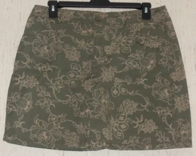 EXCELENTE PANTALÓN CORTO MUJER CROFT & BARROW ELÁSTICO VERDE CON BEIGE FLORAL TALLA 16 Foto 1 de 3