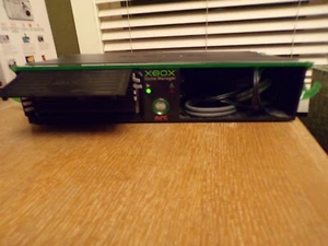 Administrador de juegos portátil marca APC XBOX protección contra rayos y sobretensiones/almacenamiento de juegos - Imagen 1 de 11