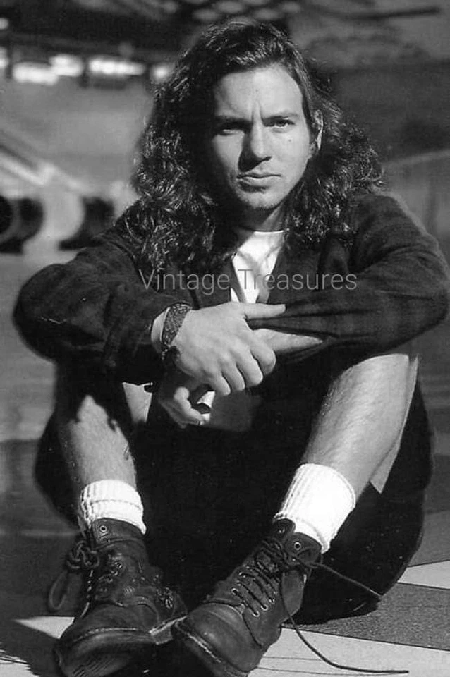 Pearl Jam Singer Eddie Vedder Young 1990's Photo Print Poster Wall Art - Image 1 of 1