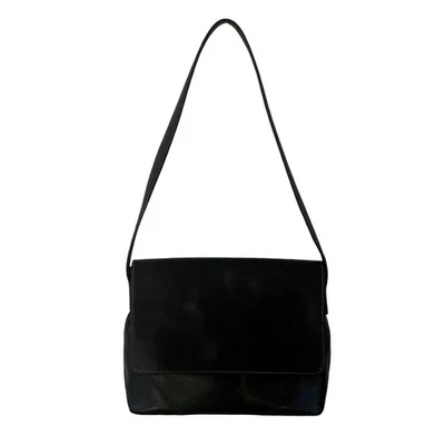 Bolso Bandolera Nine West Negro Repujado Floral Solapa Asa Superior Foto 1 de 4