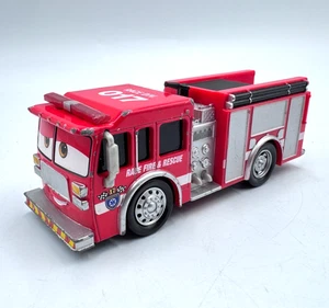 Disney Pixar Cars 3 Tiny Lugsworth 5" camion antincendio e soccorso pressofuso 1:55 Mattel - Foto 1 di 7