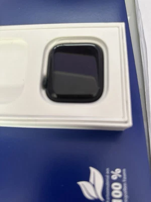 Apple Watch SE 44mm Mitternacht Aluminiumgehäuse mit Sportarmband, Regular (GPS - Bild 1 von 2