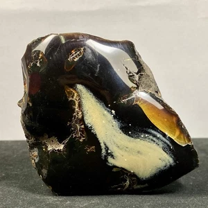 159GR TOP INDONESIAN NATURAL AMBER ROUGH - AMBER FOR COLLECTOR - MUSEUM QUALITY - Picture 1 of 16