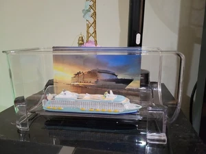 ROYAL CARIBBEAN SYMPHONY OF THE SEAS KREUZFAHRTSCHIFF MODELL 6" mit Halter & Foto - Bild 1 von 11