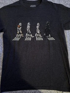 Star Wars Darth Vader Stormtroopers Abby Road Men's Small T-Shirt - Picture 1 of 3