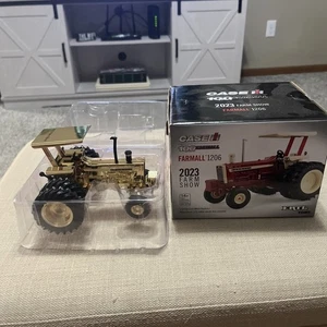 ERTL Gold Chrome Chase Unit 1/32 Farmall 1206 W/ ROPS 2023 Farm Show - Picture 1 of 15