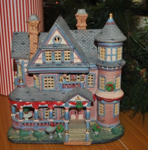 Lemax ELLSWORTH MANOR edificio casa illuminata CAROLE TOWN 2006 8"H - Foto 1 di 7