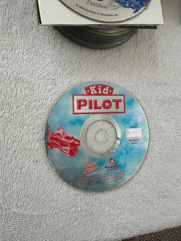 KID PILOT FLIGHT SIM SIMULATOR SIMULATION 1998 Windows 98/95 - Image 1 of 1