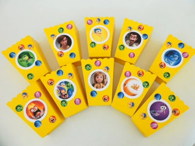10 cajas de palomitas de maíz Inside Out Party Favors, bolsas de regalos. NUEVAS EMOCIONES INCLUIDAS Foto 1 de 2