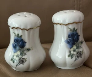 L. C. Bernadotte Czech Rep. Blue Rose Salt & Pepper Shakers - Picture 1 of 5