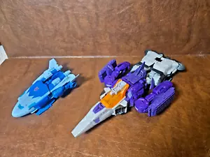 2 Transformers Titans Return Galvatron Triple Changer & Deluxe Scourge Lot - Picture 1 of 3