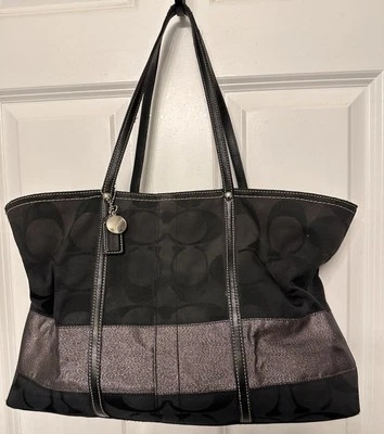 Bolso Cartera COACH Signature Logo Negro y Plateado/Gris Rayas Lona y Cuero  Foto 1 de 4