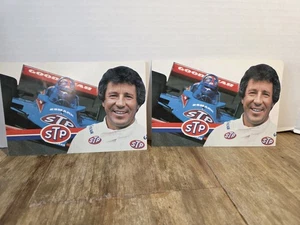 Vintage 2 übergroße Indy 500 Postkarten um 1981 "Mario Andretti" 5" x 7 1/2" - Bild 1 von 2