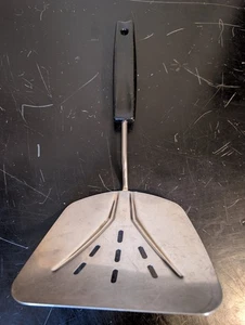 Vintage Kitchen Spatula Flipper Lifter USA American Made FOLEY STAINLESS STEEL - Picture 1 of 2