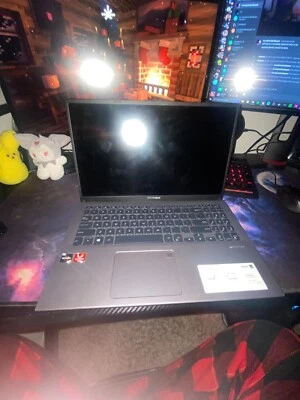 ASUS VivoBook F512DA-DB34 15 inch (128GB, AMD Ryzen 3, 3.50GHz, 8GB)... - Image 1 of 2