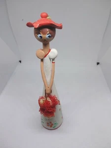 Holz geschnitzte Kegelpuppe Korallen Blumenmuster Kleid-Hut mit Sonnenschirm 7" Rio De Janeiro - Bild 1 von 4