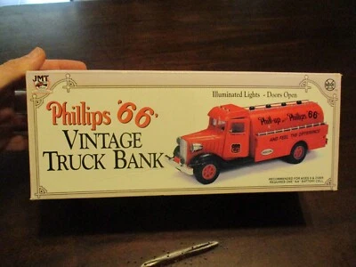 PHILLIP'S 66 PETROLEUM CO. L.E. VINTAGE TRUCK BANK COLLECTOR SERIES NO 1 NOSIB - Image 1 of 4