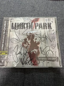 CD firmado por Linkin Park Hybrid Theory - Imagen 1 de 3