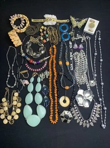 Vintage Women’s Boho Jewelry Lot Necklace Bracelet More Bohemian AS SHOWN JB981 - Picture 1 of 12