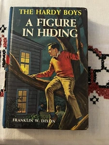 Vintage/The Hardy Boys/A Figure in Hiding/1965 - Picture 1 of 10