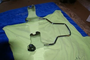 OEM HARLEY-DAVIDSON Detachable Back rest sissy bar 97 - 08 Touring 52933-97 NICE - Picture 1 of 4