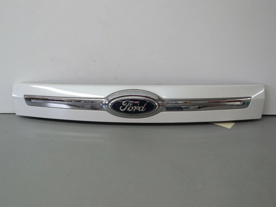 2011 2013 2014 FORD EDGE REAR TRUNK FINISH GARNISH MOLDING PANEL WITH CAMERA OEM Foto 1 de 4