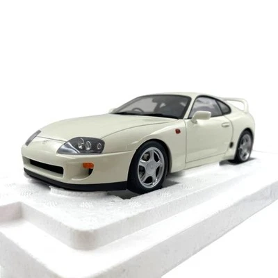 Modellino Auto LCD Models 1/18 Toyota Supra MK4 White With Carlift - Immagine 1 di 4