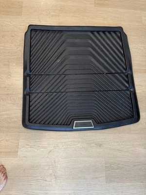 Base alfombrilla maletero maletero bmw serie 3' g20 51472461166 Foto 1 de 4