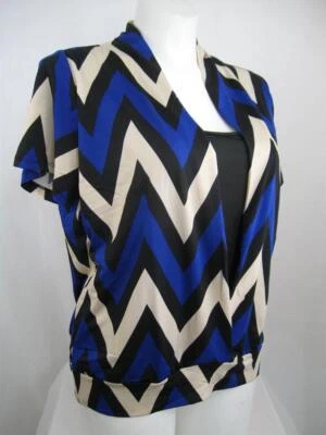 Top Claudia Richard Talla 1X Chevron Rayas Manga Corta Poliéster Aspecto en Capas Foto 1 de 3