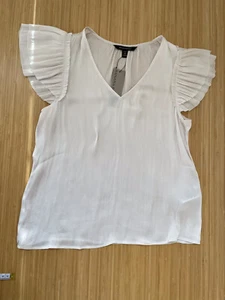 Banana Republic Women’s Cap Sleeve Blouse Off-White, Sz Petite XS NWT😃 - Picture 1 of 6