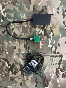 Chargeur de batterie radio militaire UltraLife SINCGARS pour BB-2590/U (TRI copié) - Photo 1/2