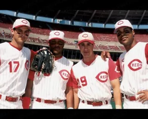 AARON BOONE BRET BOONE & STEPHEN BARRY LARKIN 8x10 PHOTO #2 Baseball Brothers WM - Picture 1 of 1