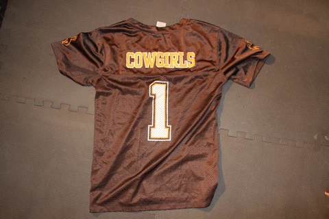 Wyoming cowgirls cowboys womens jersey #1 brown size 8-10 Cover