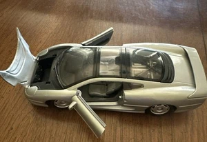 Vintage Maisto Maßstab 1:24 Jaguar XJ220 Diecast Auto - Bild 1 von 5