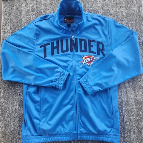 Official Oklahoma City Thunder  Full Zip Warm Up Jacket  Large Excellent Cover