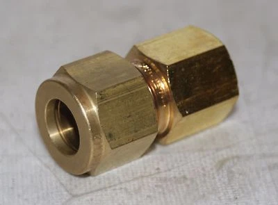 1/2" Tube x 1/4" FNPT  Brass Female Connector Fitting Ham-Let 766LB1/2X1/4 - Image 1 of 4