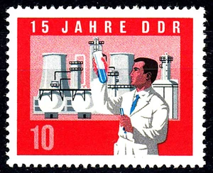 1064 recién postal RDA año 1964 15 años RDA laboratorio químico industria investigación - Imagen 1 de 1
