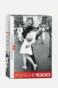 Puzzle V-J Day Kiss in Times Square Black an White 1000 Piece Jigsaw Puzzles New